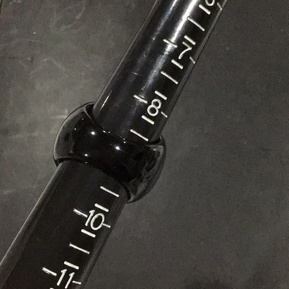 GORGEOUS! GEMSTONE 💎 RING - Picture 5 of 8